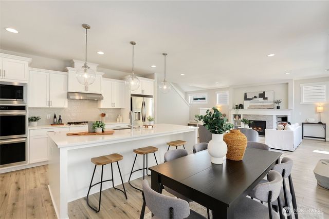 6136 Harbor Inlet Lane NW, Bremerton, WA 98311