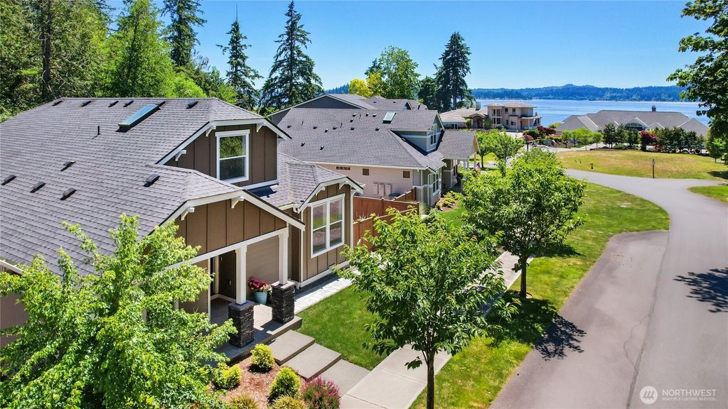 6136 Harbor Inlet Lane NW, Bremerton, WA 98311