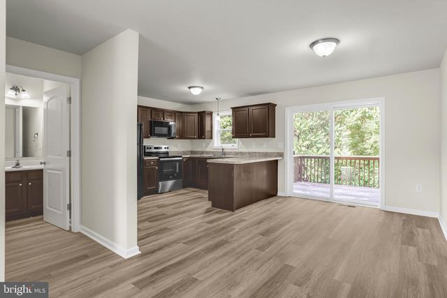 976 GREGS DR, Harrisburg, PA 17111