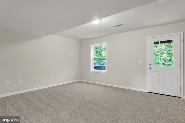 976 GREGS DR, Harrisburg, PA 17111