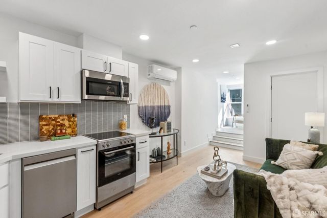 108 Albion Street 108-A, San Francisco, CA 94110