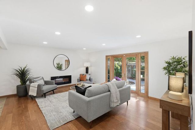 347 Dawson Drive, Santa Clara, CA 95051