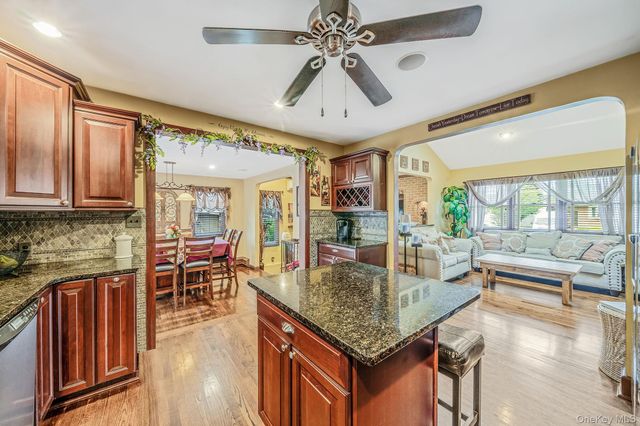 262 W 9th Street, Deer Park, NY 11729