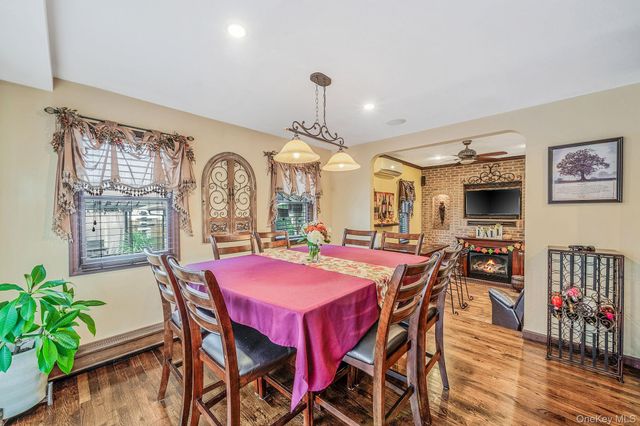 262 W 9th Street, Deer Park, NY 11729