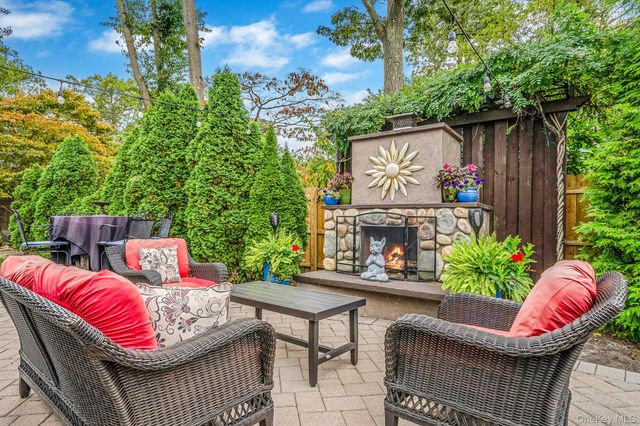 262 W 9th Street, Deer Park, NY 11729