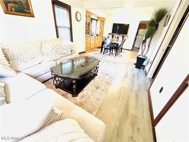 580 Elko Avenue, Akron, OH 44305