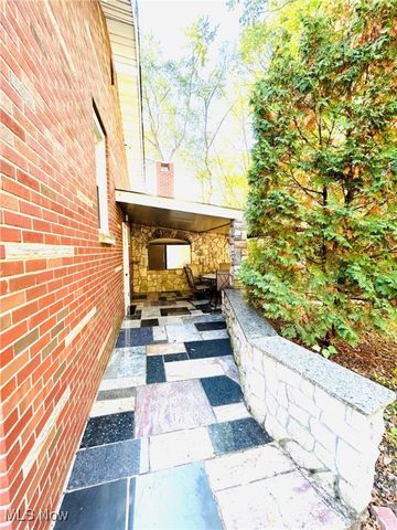 580 Elko Avenue, Akron, OH 44305