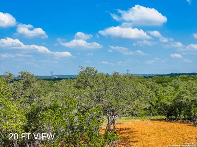 5922 CAMP CREEK DR, New Braunfels, TX 78132