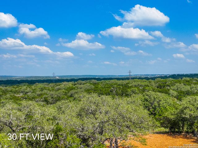 5922 CAMP CREEK DR, New Braunfels, TX 78132
