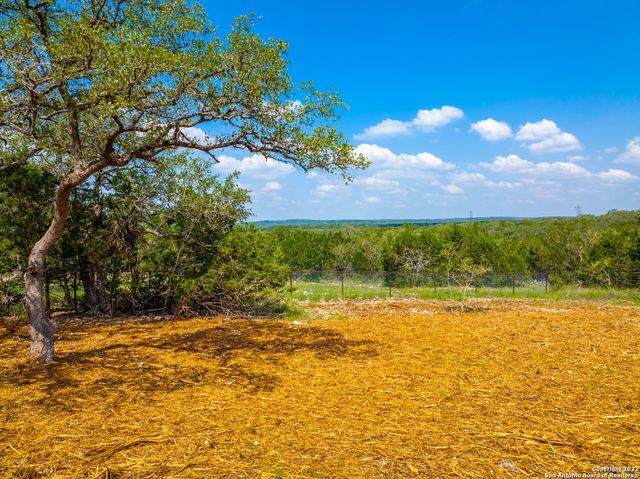 5922 CAMP CREEK DR, New Braunfels, TX 78132