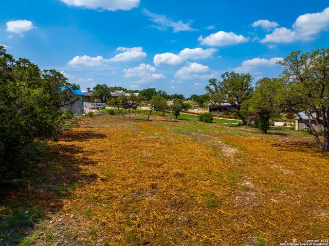 5922 CAMP CREEK DR, New Braunfels, TX 78132