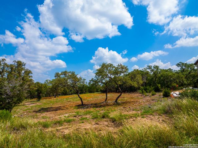 5922 CAMP CREEK DR, New Braunfels, TX 78132