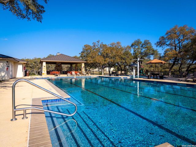 5922 CAMP CREEK DR, New Braunfels, TX 78132