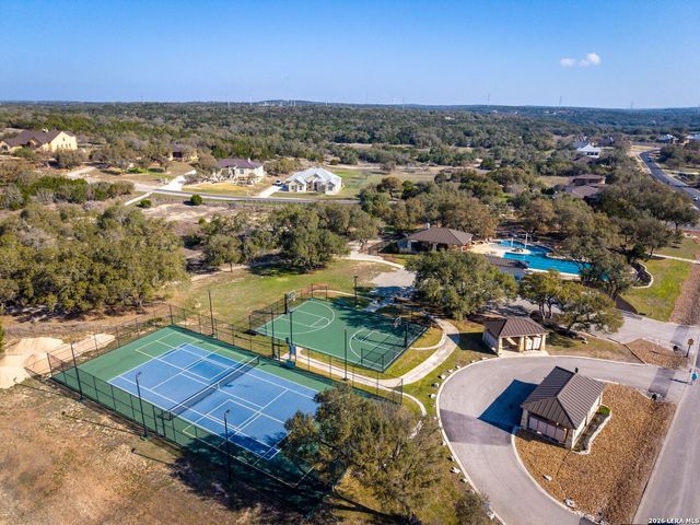 5922 CAMP CREEK DR, New Braunfels, TX 78132