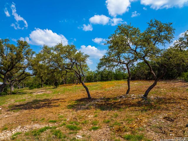 5922 CAMP CREEK DR, New Braunfels, TX 78132