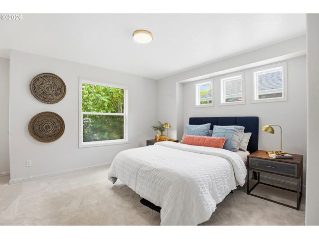9406 N MACRUM Ave, Portland, OR 97203