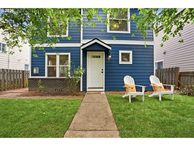 9406 N MACRUM Ave, Portland, OR 97203