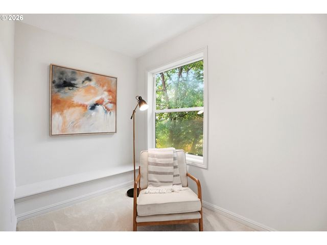 9406 N MACRUM Ave, Portland, OR 97203
