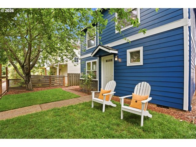 9406 N MACRUM Ave, Portland, OR 97203