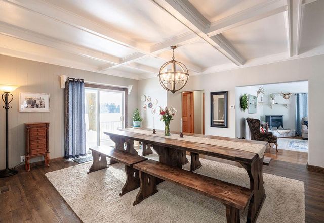 W1370 Gopher Hill ROAD, Ixonia, WI 53036