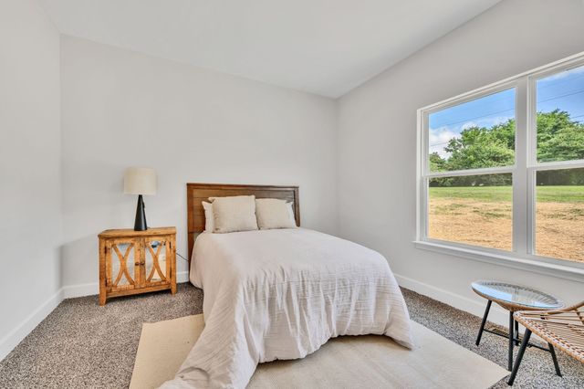 463 Jesse Work Road, Dickson, TN 37055