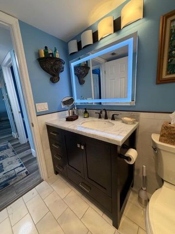 131 SE 3rd Avenue 202, Dania Beach, FL 33004