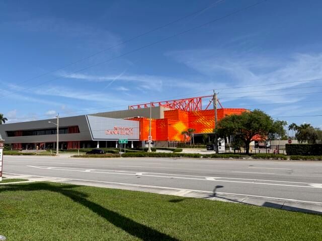 131 SE 3rd Avenue 202, Dania Beach, FL 33004