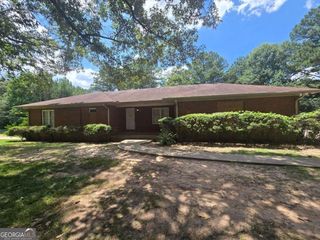 6385 Lower Dixie Lake Road, Union City, GA 30291