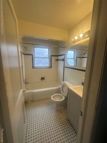 19726 Moross Road, Detroit, MI 48224