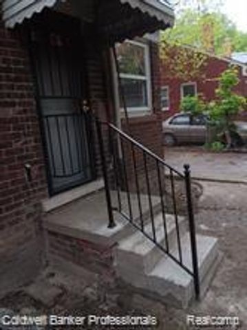 19726 Moross Road, Detroit, MI 48224