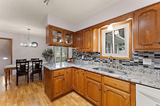 7358 Innsdale Avenue S, Cottage Grove, MN 55016