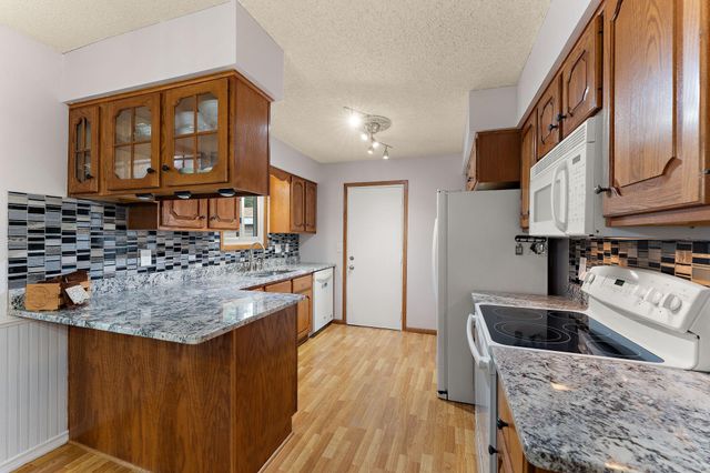 7358 Innsdale Avenue S, Cottage Grove, MN 55016