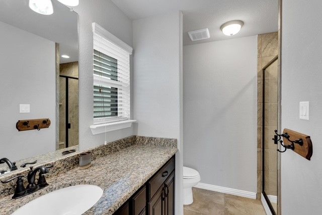 421 Summer Grove Drive, Midlothian, TX 76065
