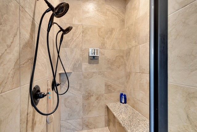 421 Summer Grove Drive, Midlothian, TX 76065