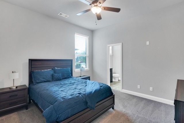 421 Summer Grove Drive, Midlothian, TX 76065