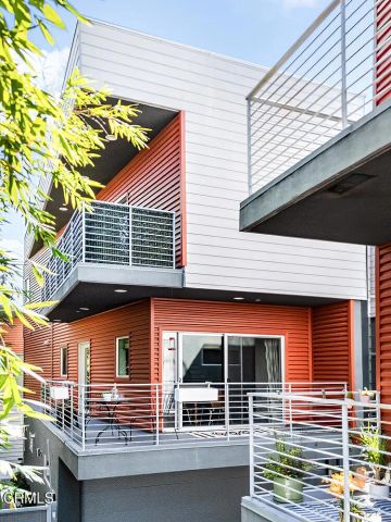 2222 Strata Lane, Los Angeles, CA 90041