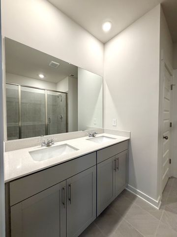 1333 Gentry Dr, Clarksville, TN 37043