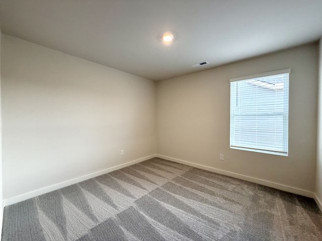 1333 Gentry Dr, Clarksville, TN 37043