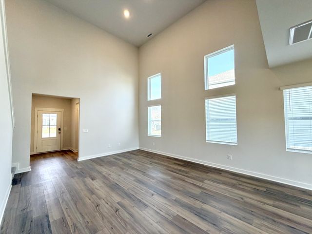 1333 Gentry Dr, Clarksville, TN 37043