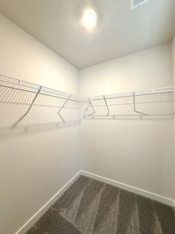 1333 Gentry Dr, Clarksville, TN 37043