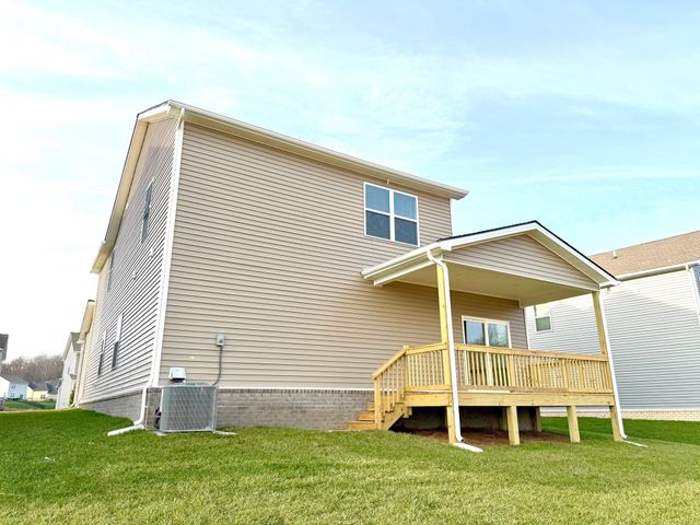 1333 Gentry Dr, Clarksville, TN 37043