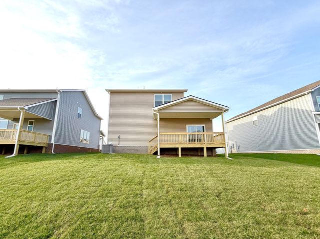 1333 Gentry Dr, Clarksville, TN 37043