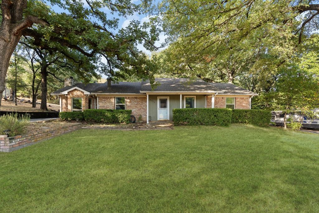 4009 High Meadows Drive, Alvarado, TX 76009 — exterior