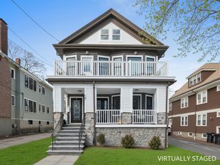 29 Commonwealth Rd 1, Watertown, MA 02472