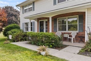 11 Stony Brook Lane, Perinton, NY 14450
