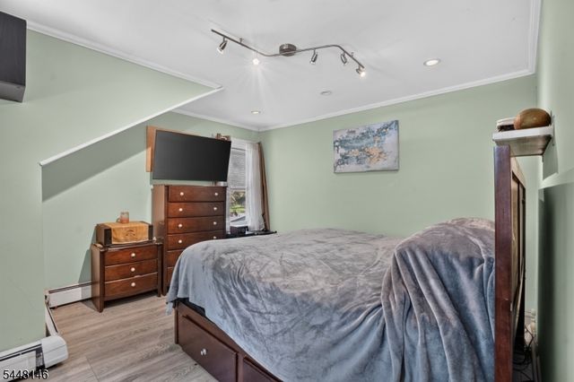 59 Glenwood Ave 1, Bloomfield Twp., NJ 07003
