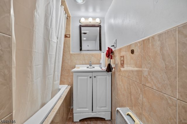 59 Glenwood Ave 1, Bloomfield Twp., NJ 07003