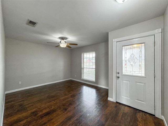 5208 Carmona Lane, Pearland, TX 77584