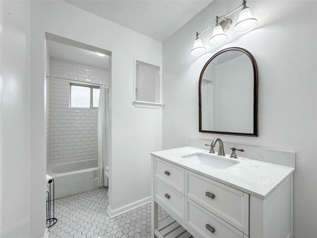 5208 Carmona Lane, Pearland, TX 77584