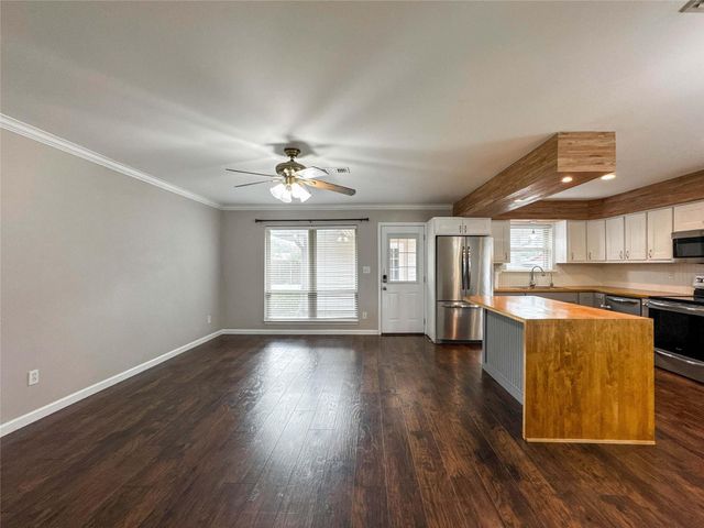 5208 Carmona Lane, Pearland, TX 77584